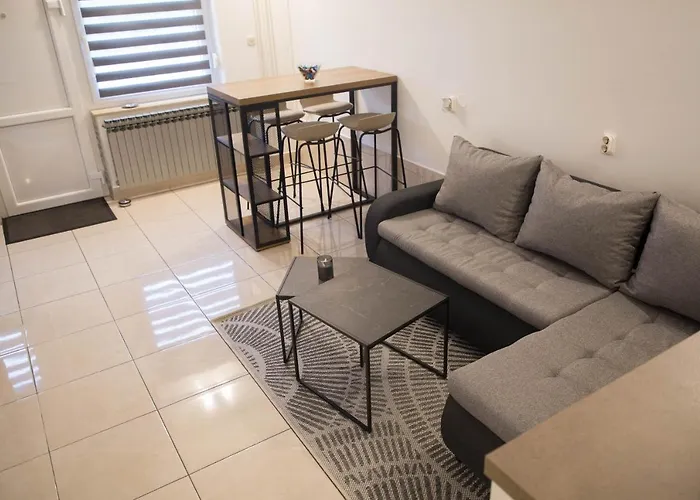 Studio Apartman Suburban